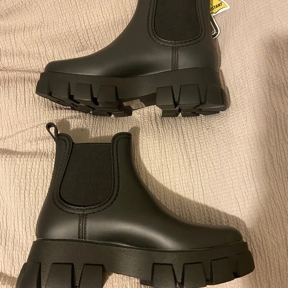 Jeffrey Campbell Shoes Jeffrey Campbell Chelsea Platform Lug